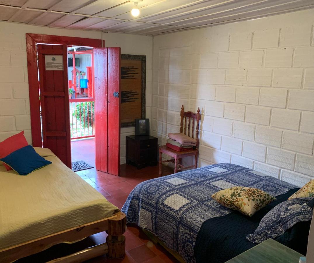 Hostal La Laguna Villamaría Kültér fotó